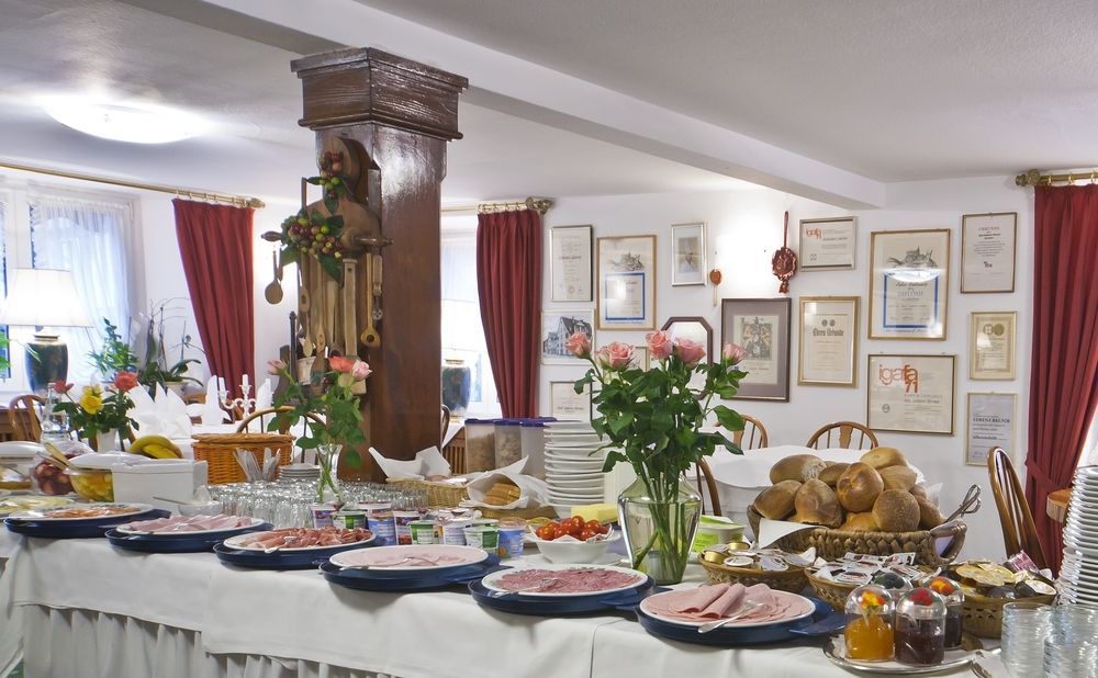 Hotel Goldener Sternen كونستانز المظهر الخارجي الصورة