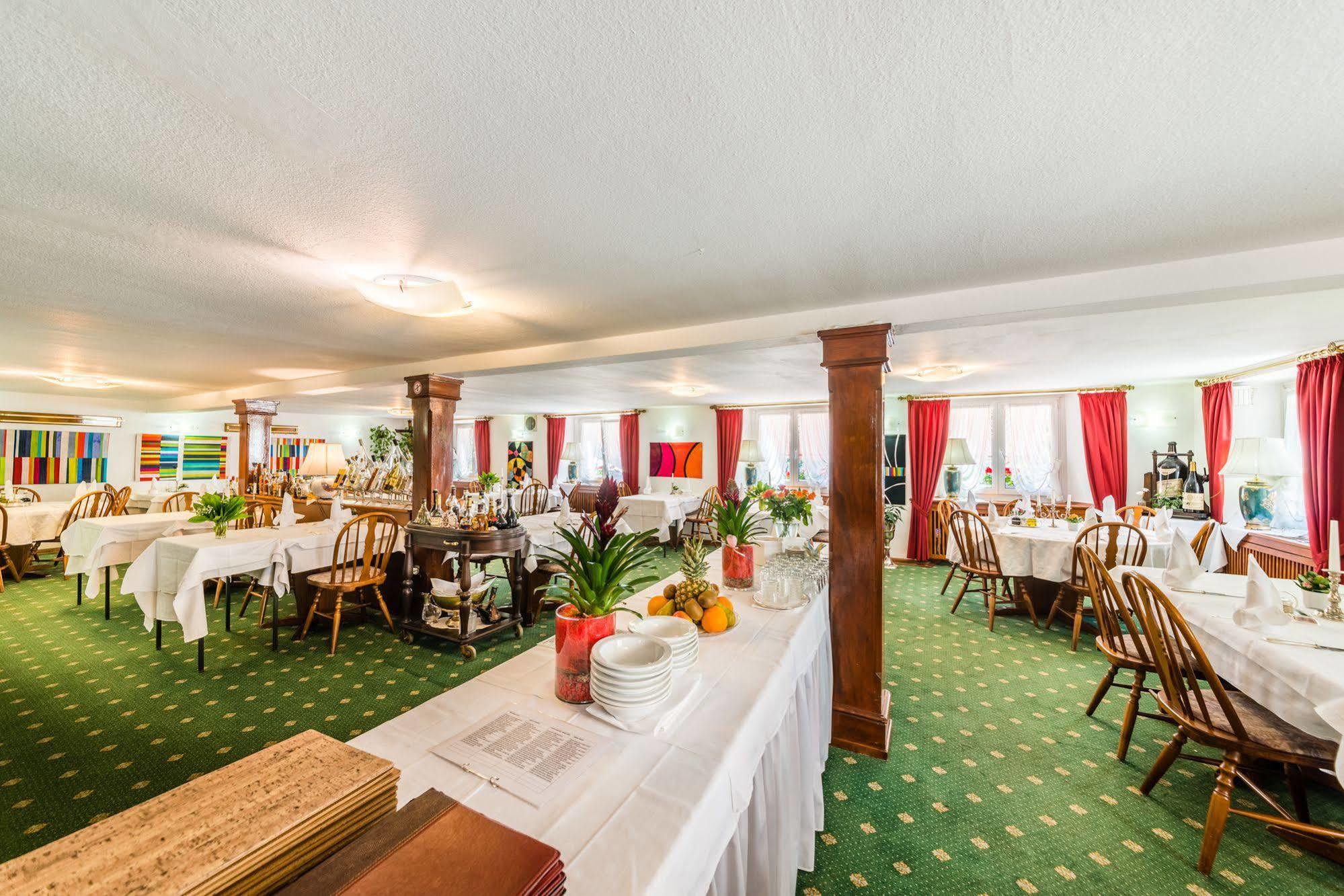 Hotel Goldener Sternen كونستانز المظهر الخارجي الصورة