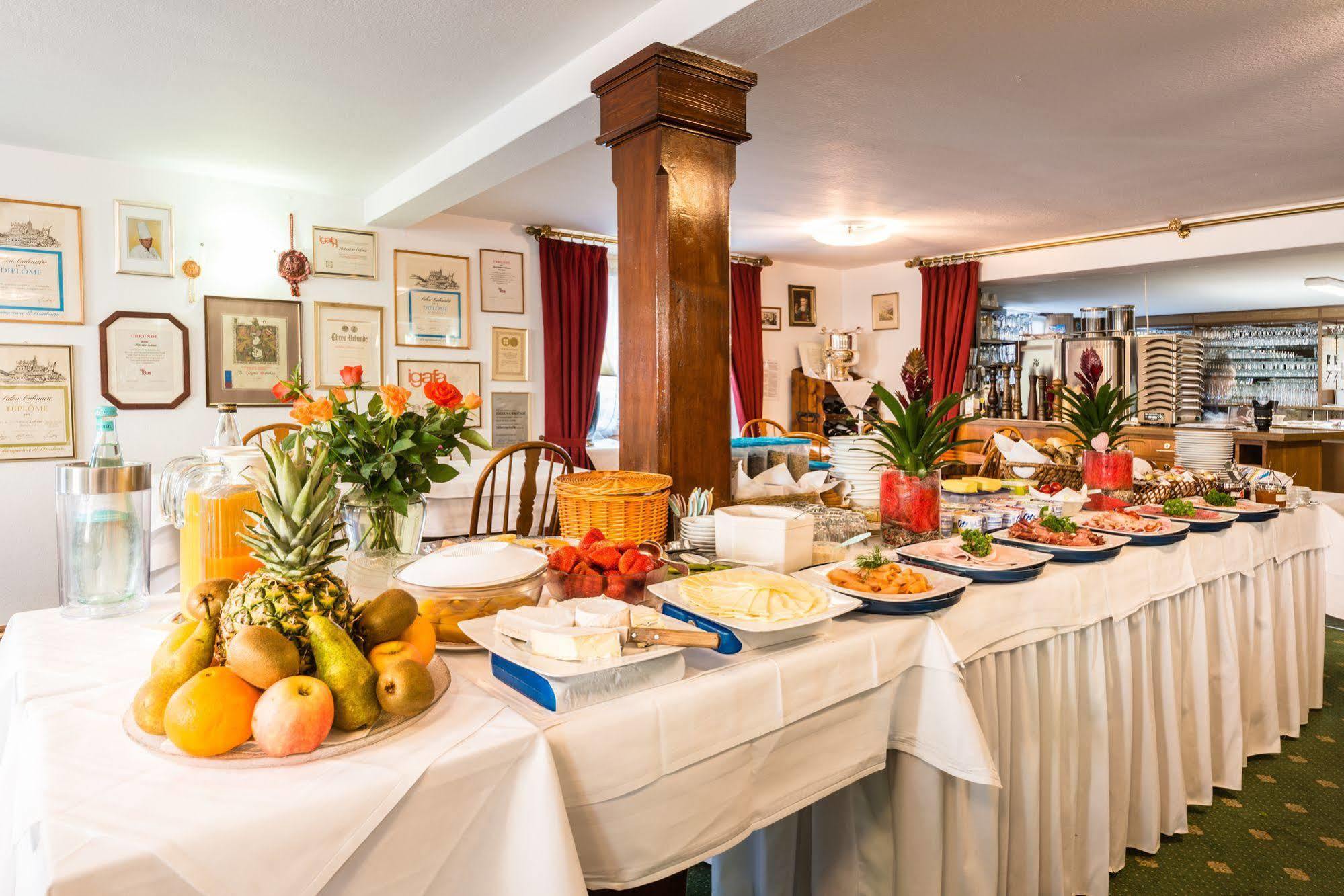 Hotel Goldener Sternen كونستانز المظهر الخارجي الصورة
