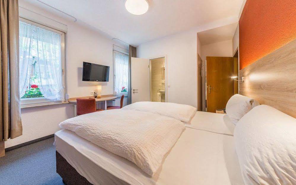 Hotel Goldener Sternen كونستانز المظهر الخارجي الصورة