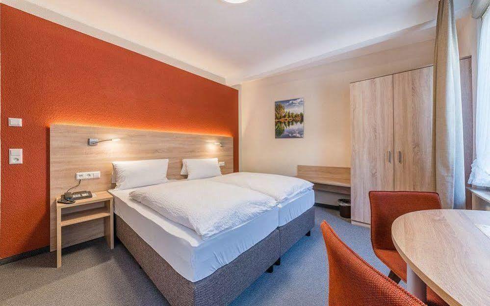 Hotel Goldener Sternen كونستانز المظهر الخارجي الصورة
